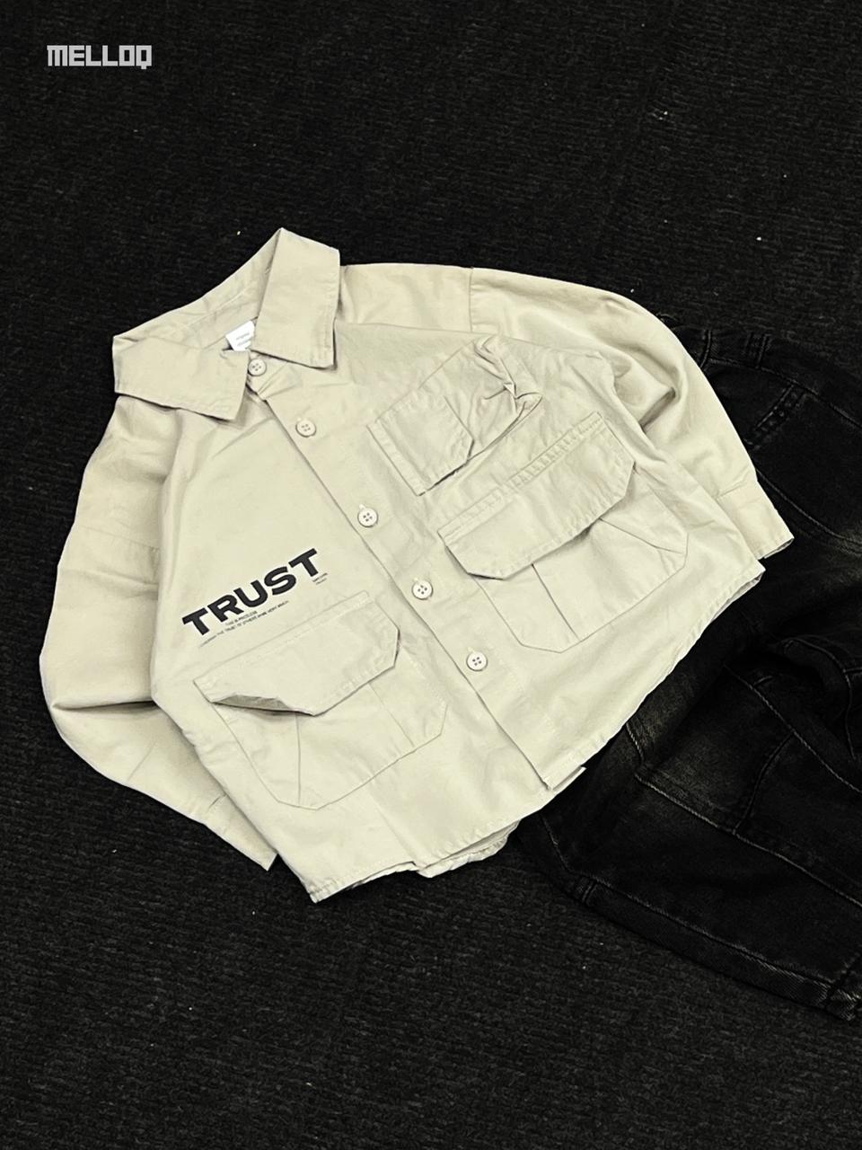 Kids Unisex Cargo Style Shirt – Beige Long Sleeve Button-Up with Utility Pockets