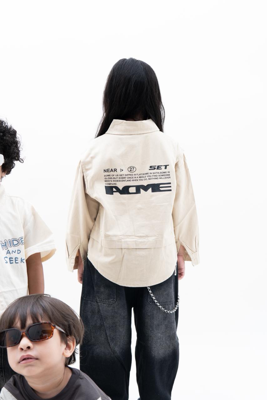 Kids Unisex Beige Utility Pocket Shirt – Long Sleeve Button-Up Casual Outfit